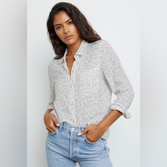 Rails Gray Ellis Jaguar Print Long Sleeve Cotton Lightweight Blouse Size M - Picture 2 of 8